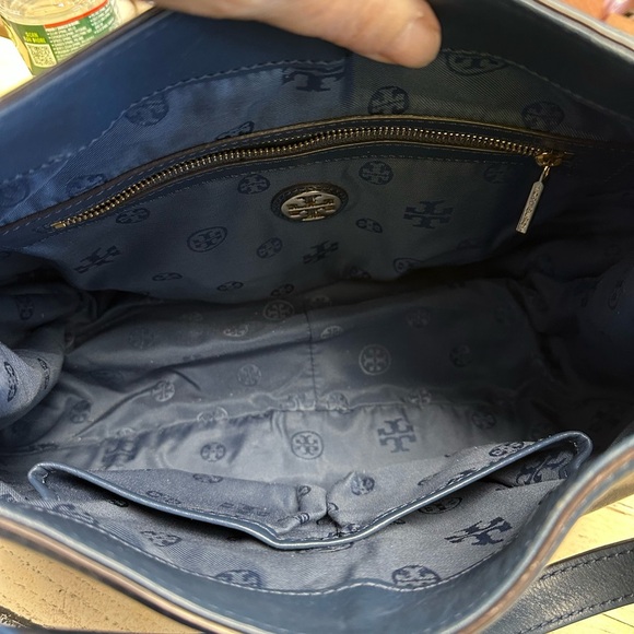 TORY BURCH Serina Hobo Blue Leather Shoulder Bag - Picture 9 of 13